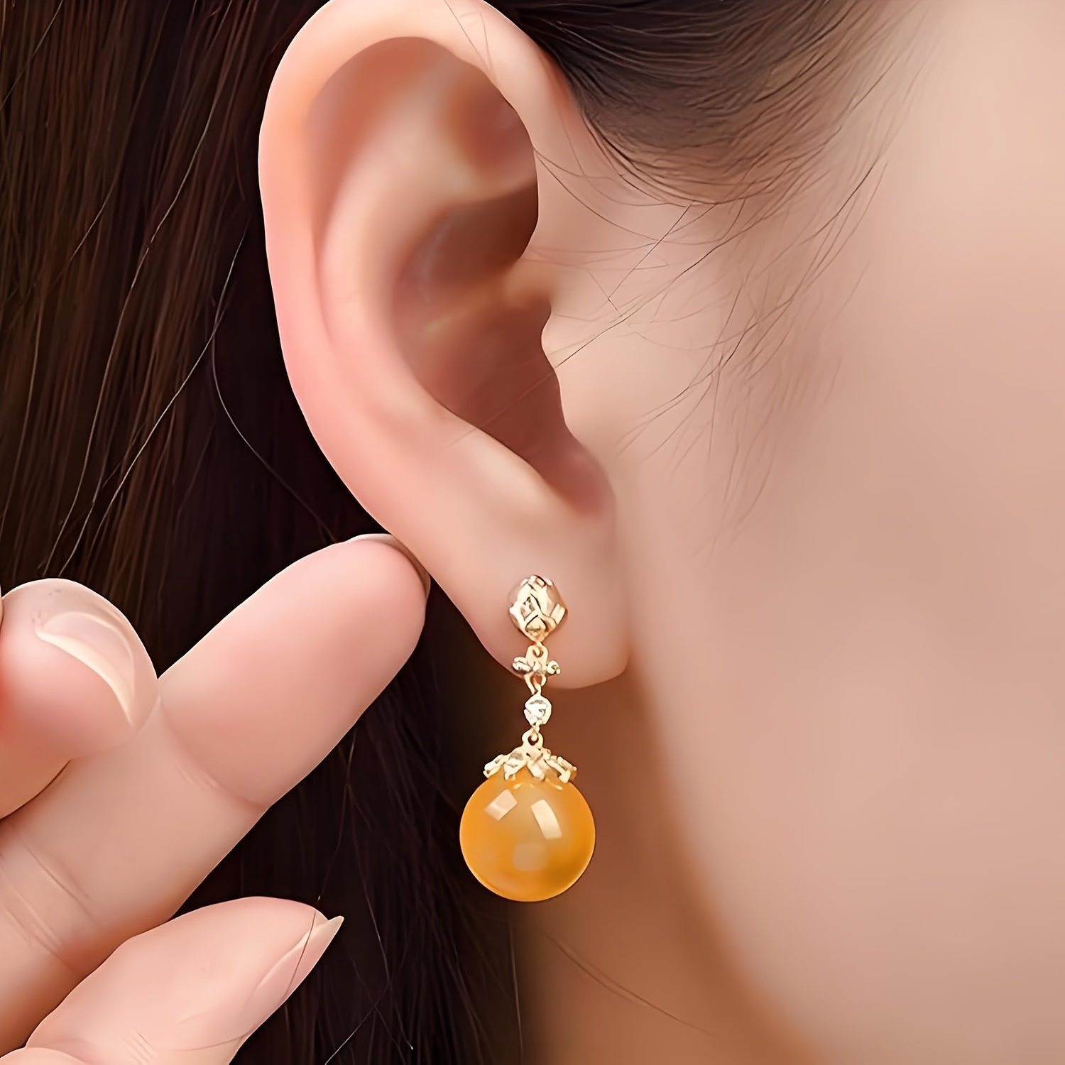 Two Perforated Spherical Silic - Resin Art Jewellery recension och pris
